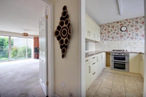 Priory Close (8).jpg