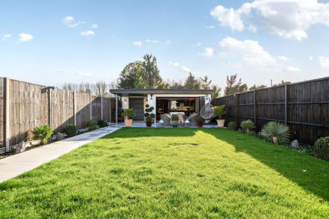 1375468-3-690a259...