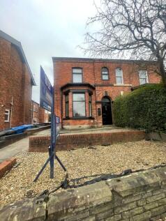 1-bed flat on 366 Ormskirk Road, Wigan, £600/mo