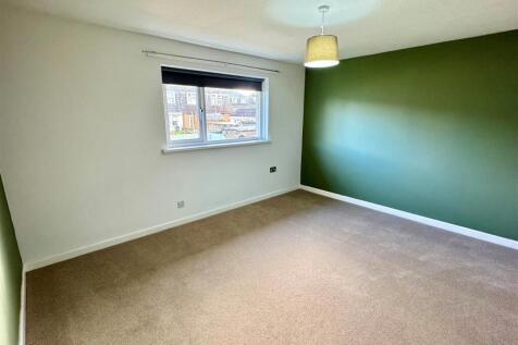 5 Tremear Green Bedroom 1