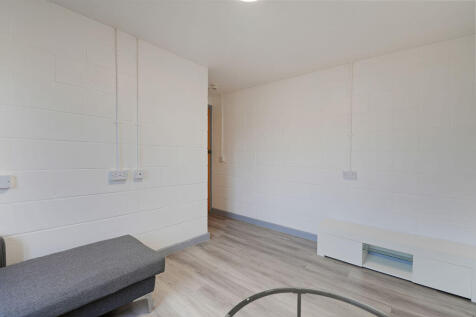 Apt 68 Phoenix Court, Sheffield S1 photo 4