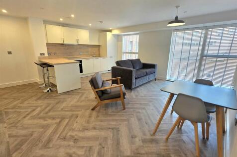 Living/Kitchen/Dining