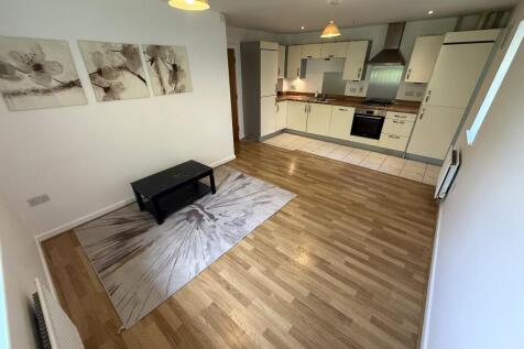 RECEPTION/KITCHEN (A
