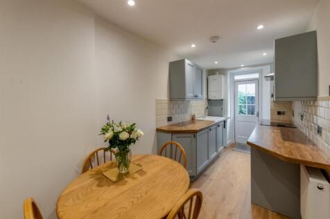 Dining/Kitchen