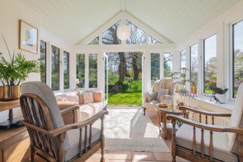 Summer Room 