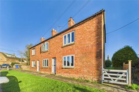 Northampton, NN7 - property photo