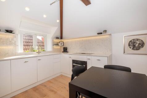 Strawberry Hill Road Twickenham TW1 photo 2