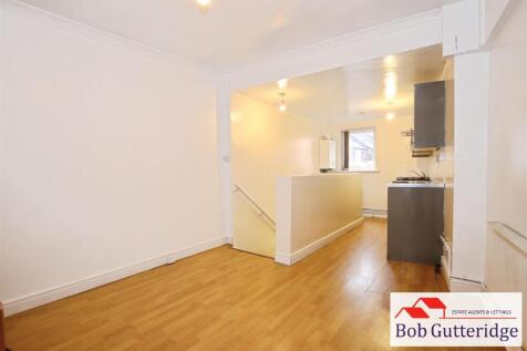 KITCHEN / LIVING / DINER