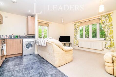 Lounge/Kitchen