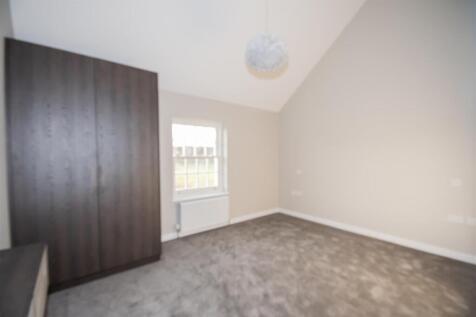 Cobbinsend Road, Waltham Abbey photo 5