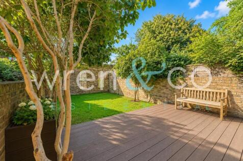 5 Bedroom Terraced for Rent