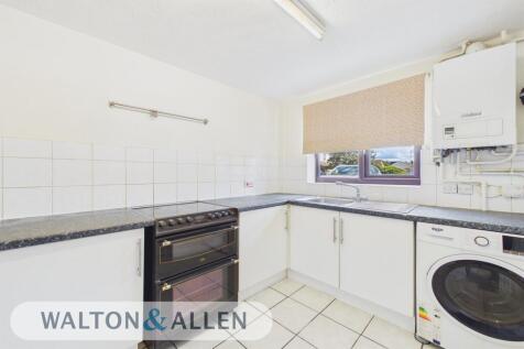 Clarkson Drive, Beeston photo 4