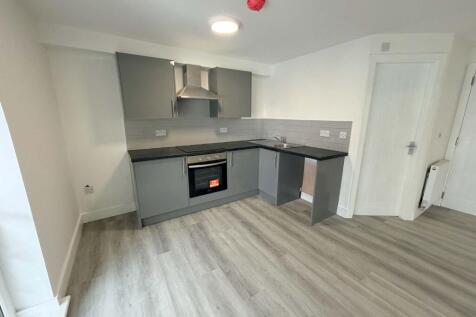 Rochdale Road, Shaw,  photo 5