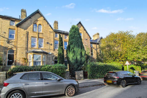 Flat 2, 42 St. Pauls Road,  Manningham, Bradford BD8 7LP