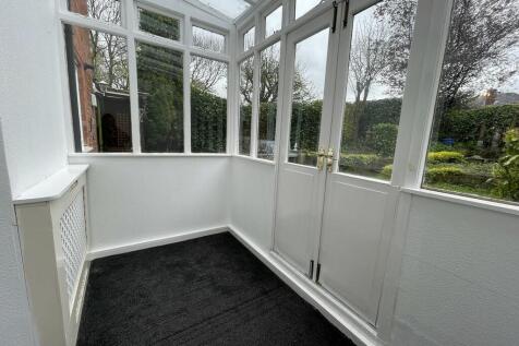 Maple Close, Stockport photo 4