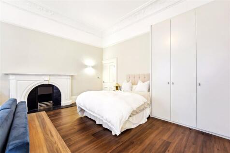 Studio Room