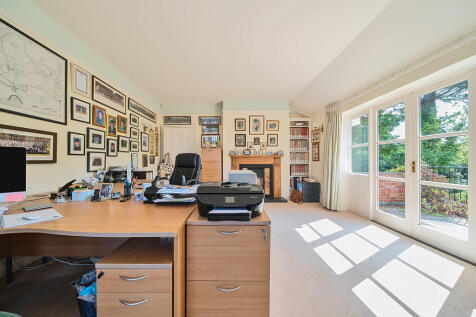 Living Room/Offic...