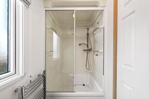 Shower Room / WC