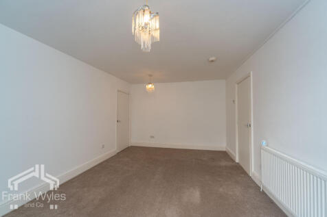 Upper Westby Street, Lytham St. Annes, Lancashire photo 3