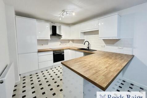 Manchester, M27 - property photo