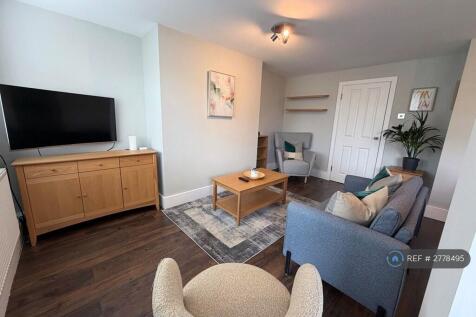 Lounge &amp; Dining