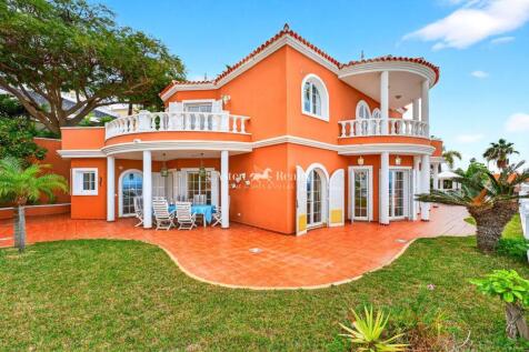 FACHADA, JARDIN, TERRAZA