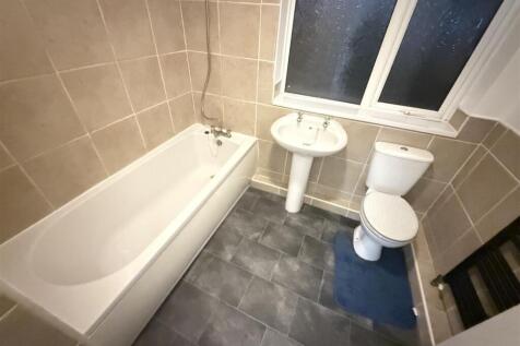 Bathroom 1.4