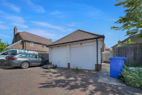 70 Holly Blue Drive - Garage