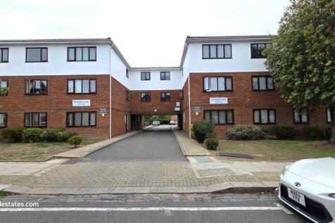 Studio flat for sale Leicester Road, Barnet EN5 5