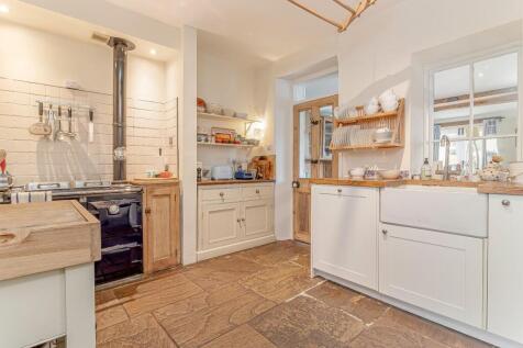 Kitchen - A.jpg