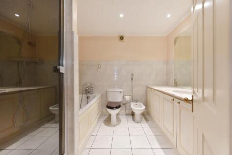 10 Berkeley House (11).JPG