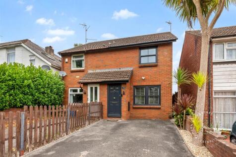Cardiff, CF23 - property photo
