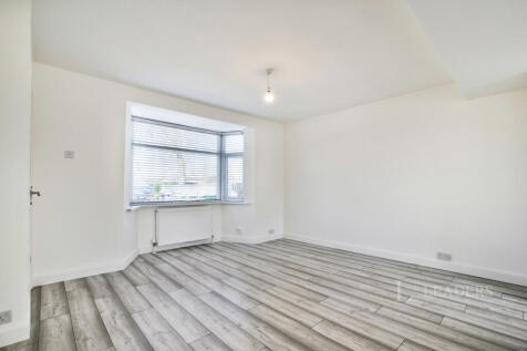 The Quadrant, Manchester, Greater Manchester, M9 photo 4