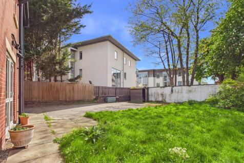 Property Image 16