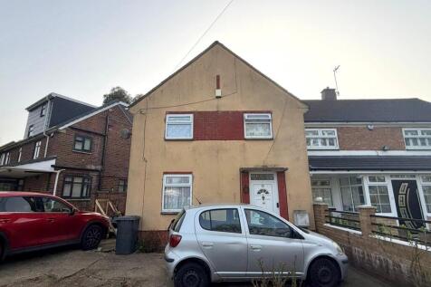 Three Bedroom Semi Detached House on Algate Avenu