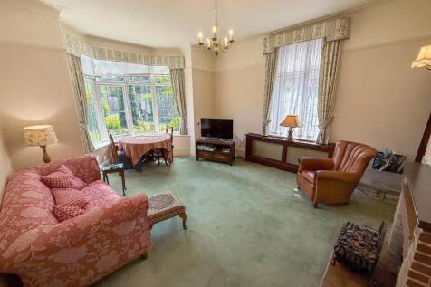 WhatsApp Image 2026-05-26 at 15.02.48 (17).jpeg
