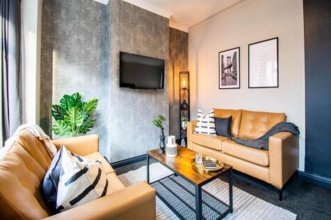 1 bed flat to rent Stagbury Ave, London CR5