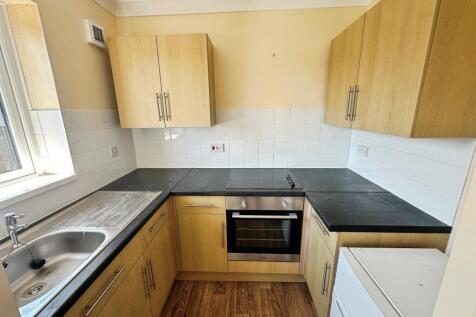 Bushfield, Orton Goldhay, Peterborough, PE2 photo 4