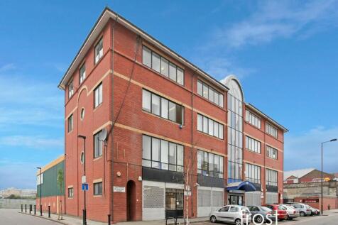 Freston_Road_151_W10_building_external