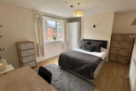13 Oxford Street, Leamington Spa photo 3