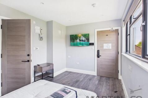 Bedroom 6.1