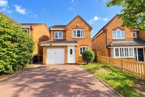 3 Hopton Close.jpg