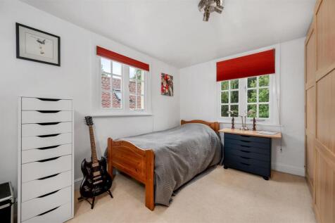 Spindlecroft WEB PH-85.jpg