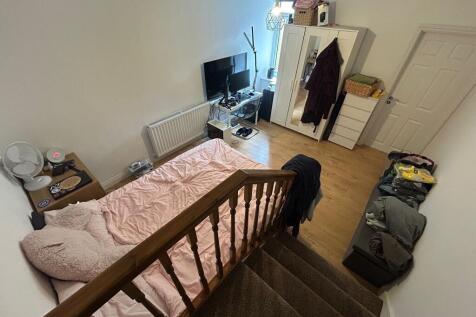 WhatsApp Image 2025-