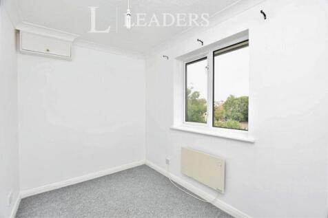 Marina Point, West Road, Clacton-on-Sea, CO15 photo 4