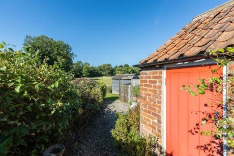 Swallowhurst External-8.jpg