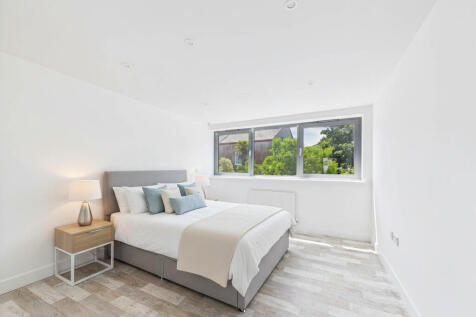 CAM03578G0-PR0158...