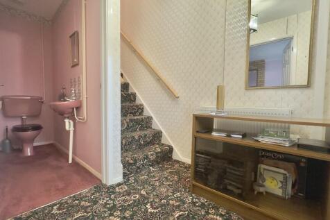 780C224F-3B02-4AA...