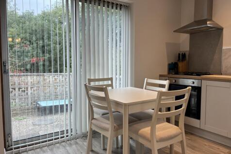 Lake View Avenue, Chesterfield, S40 photo 5