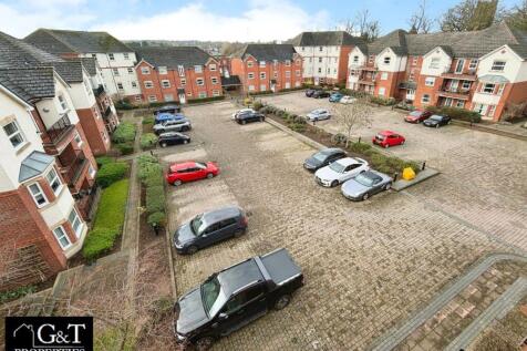 SECURE CAR PARKING